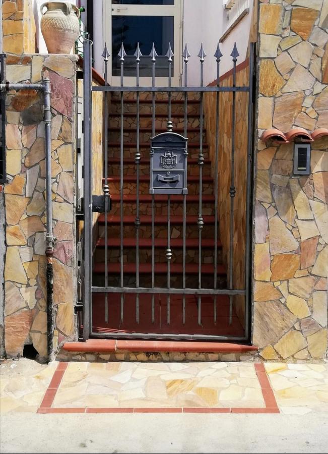 פיצו Casa Di Giorgio-Fronte Spiaggia מראה חיצוני תמונה